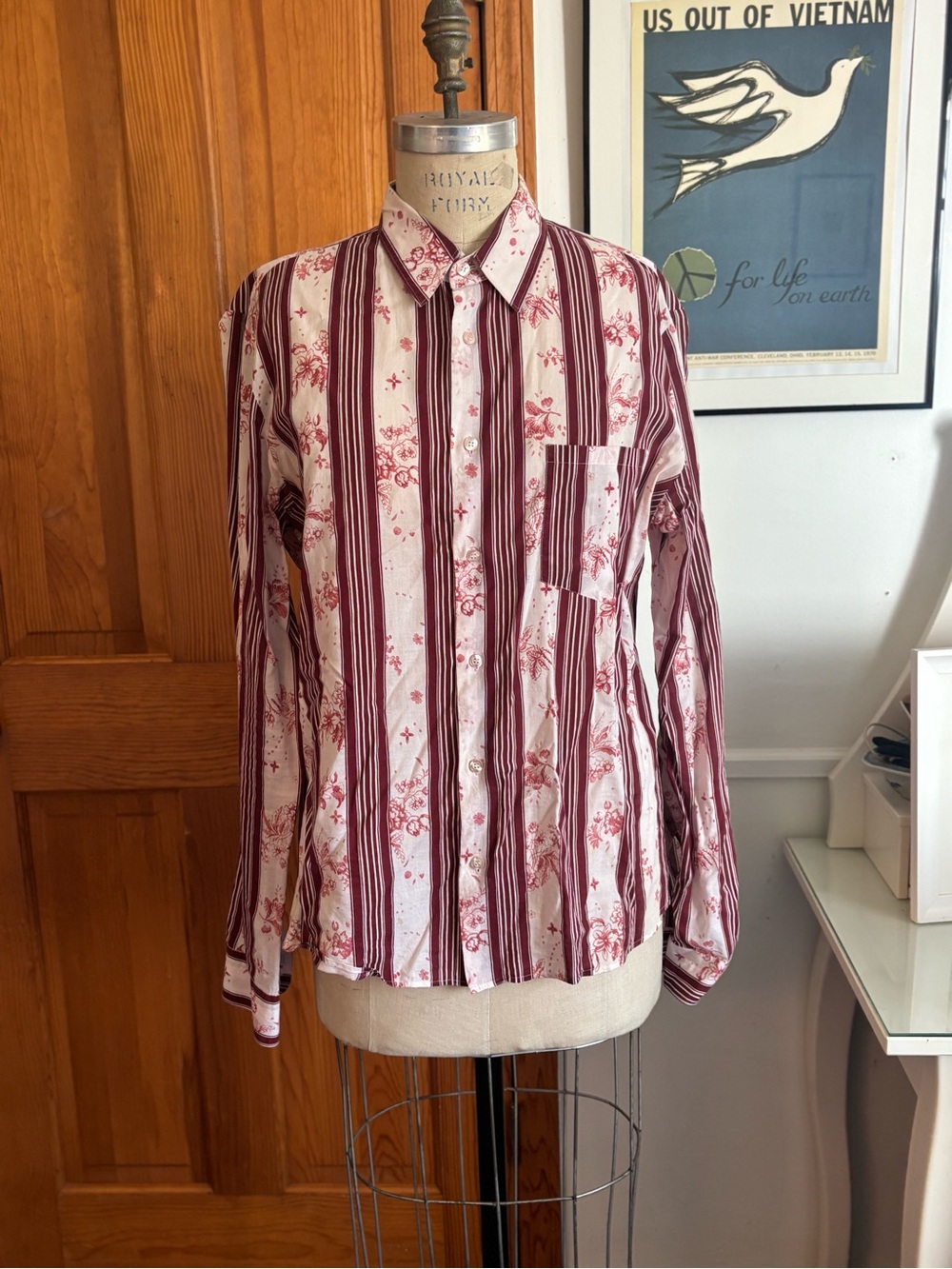 Kenneth Cole White & Burgundy Striped Floral Button-Down Shirt
